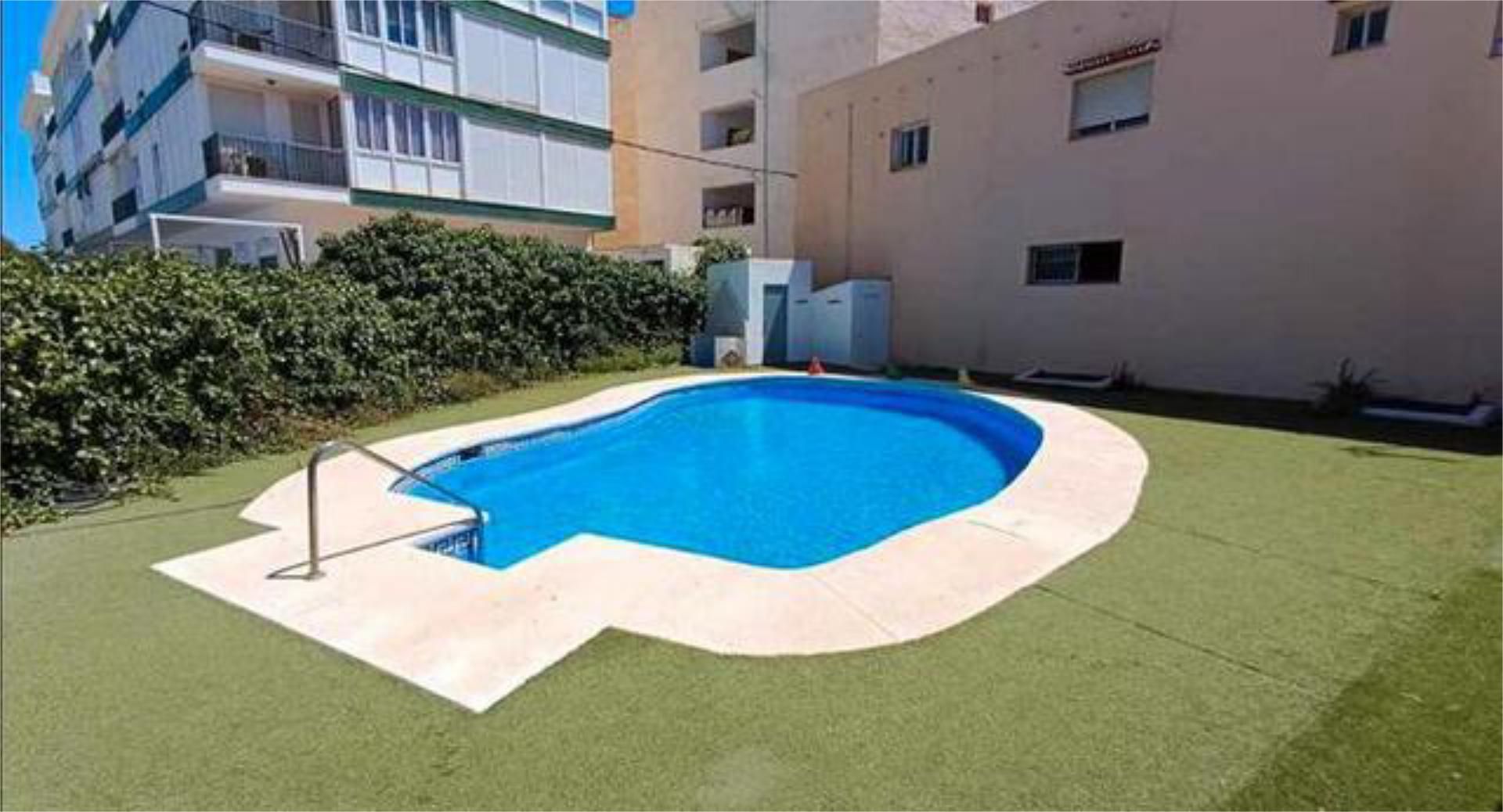 Piscina de Casa adosada en venda en Torrox amb Terrassa i Piscina