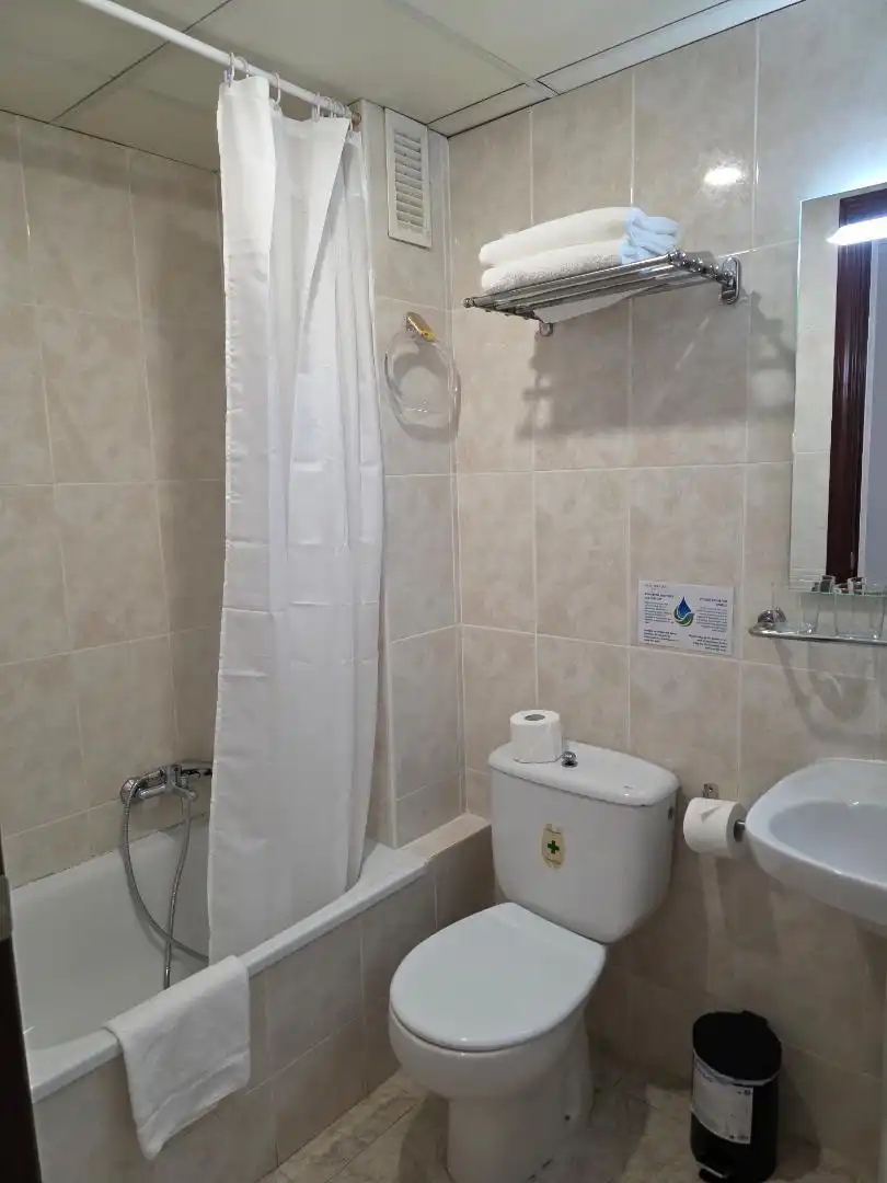 Baño de Loft para compartir en Altafulla con Aire acondicionado, Calefacción y Terraza