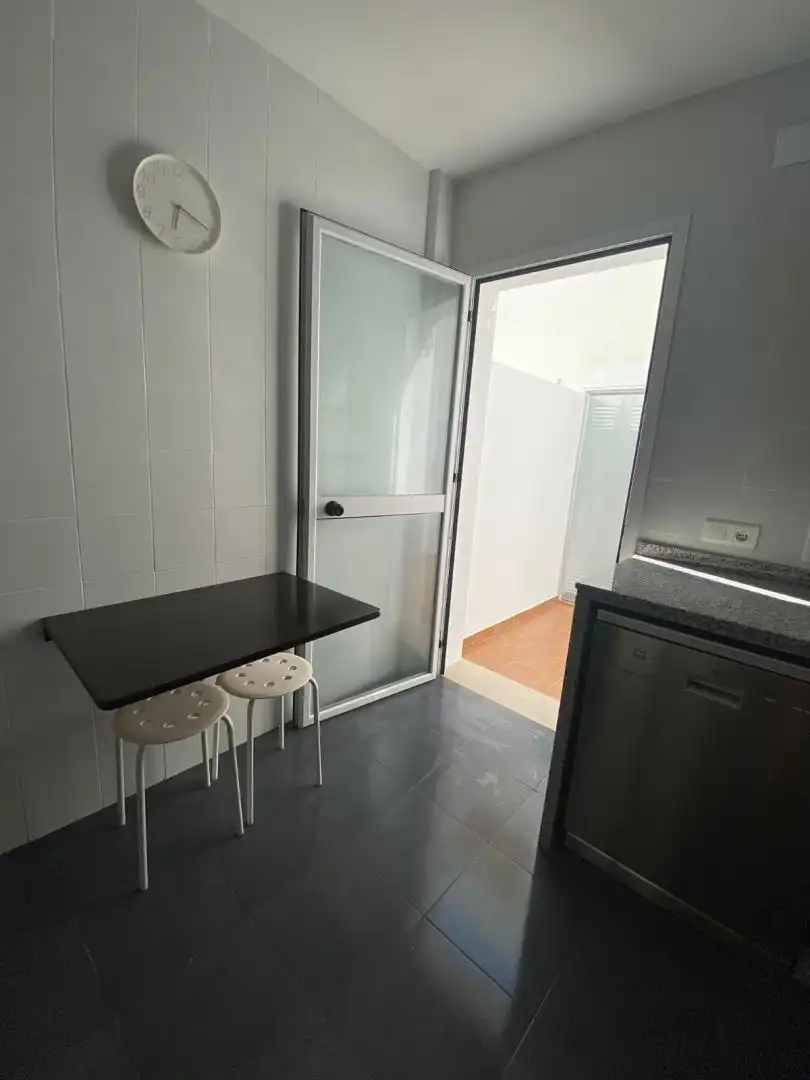 Casa adosada en venta en Calle Velero, 15, Punta del Moral Cocina de Casa adosada en venta en Ayamonte con Trastero y Amueblado
