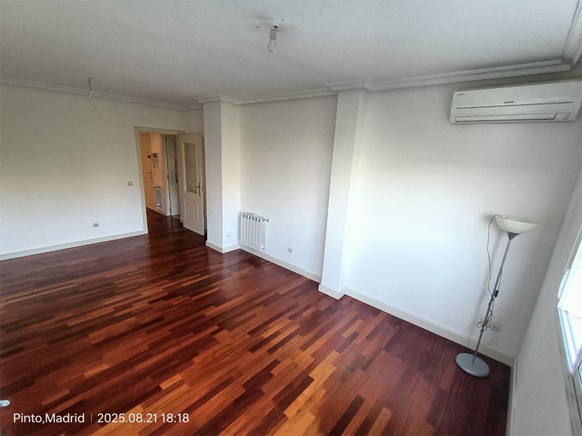 Living room of Flat for sale in Pinto  with Air Conditioner, Terrace and Balcony