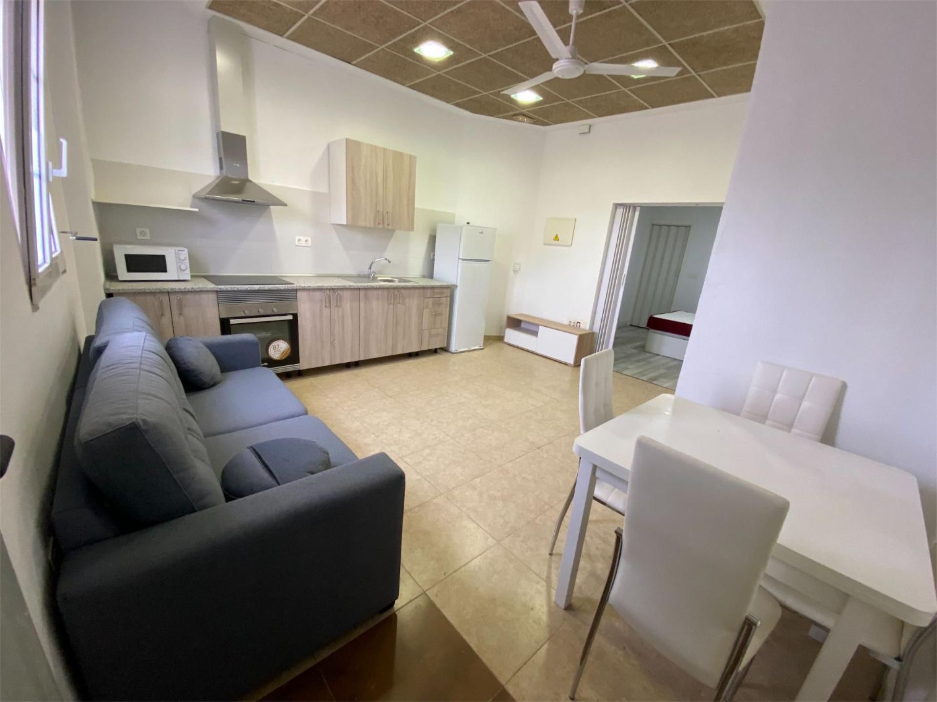 Cuina de Estudi de lloguer en  Murcia Capital amb Aire condicionat, Calefacció i Parquet