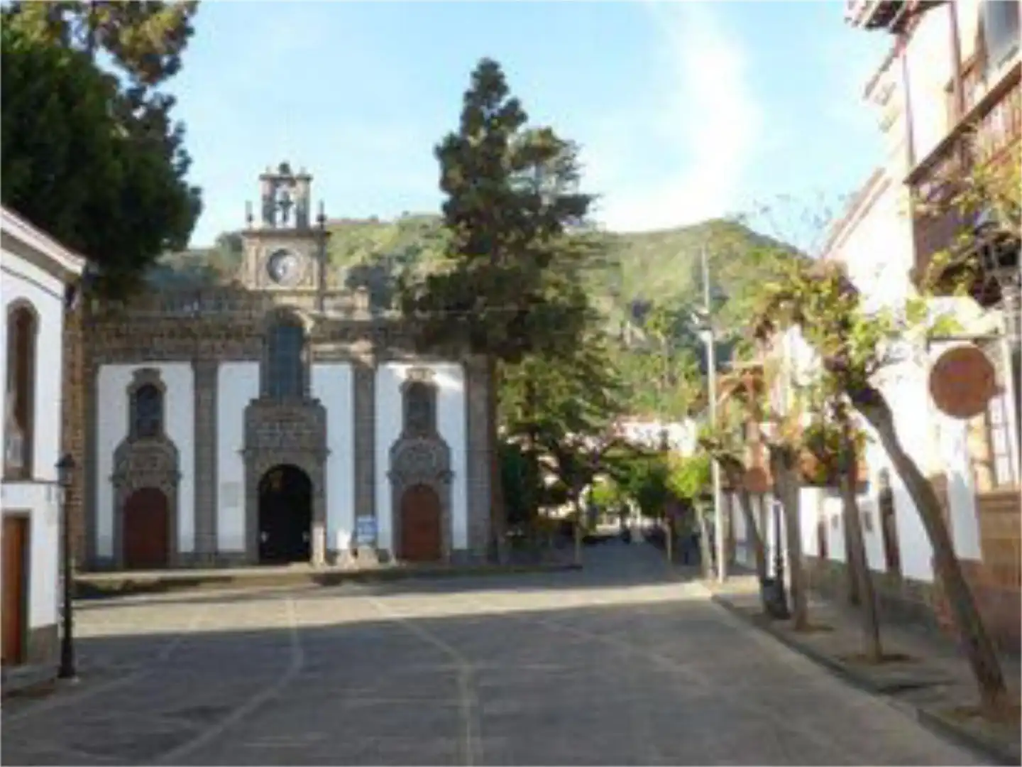 Casa adosada en venta en Calle de la Escuela, 6, Teror pueblo Vista exterior de Casa adosada en venta en Teror