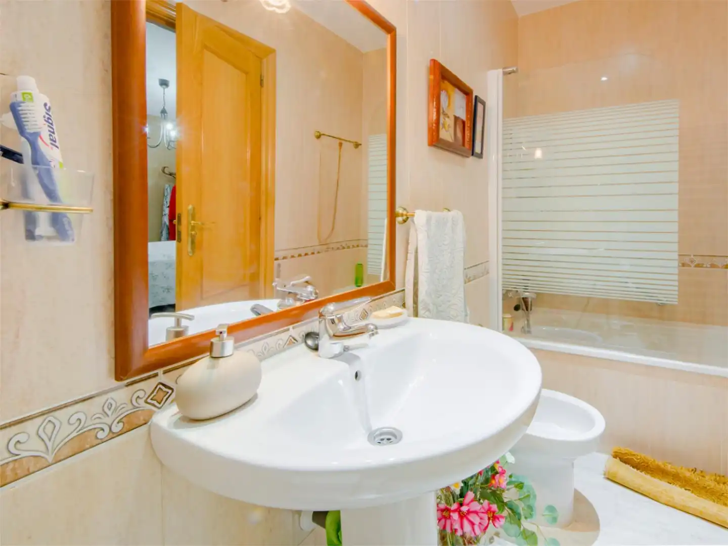 Piso en venta en Avenida de Los Toreros, 2, Sevilla la Nueva Baño de Piso en venta en Sevilla la Nueva con Aire acondicionado y Piscina