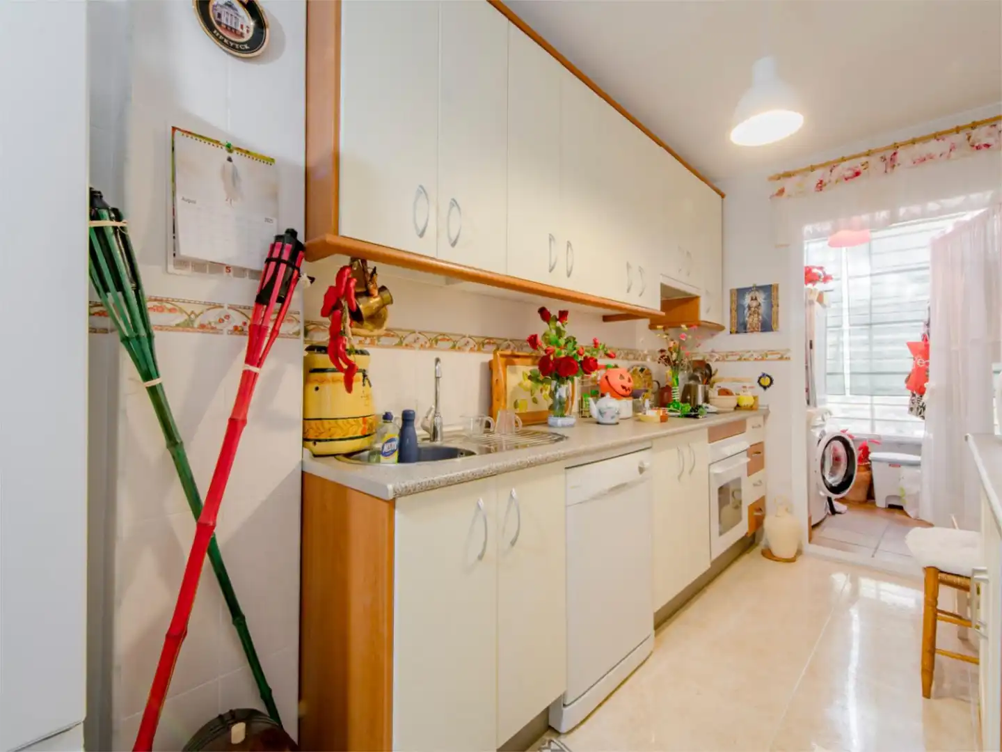 Piso en venta en Avenida de Los Toreros, 2, Sevilla la Nueva Cocina de Piso en venta en Sevilla la Nueva con Aire acondicionado y Piscina
