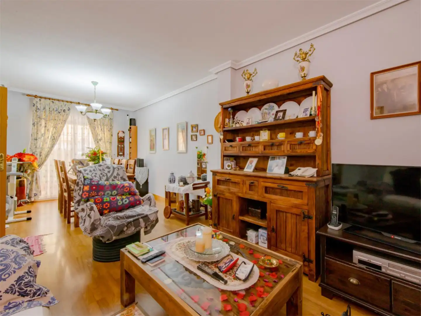 Piso en venta en Avenida de Los Toreros, 2, Sevilla la Nueva Sala de estar de Piso en venta en Sevilla la Nueva con Aire acondicionado y Piscina