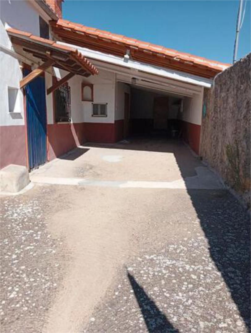Parking of House or chalet for sale in La Alberguería de Argañán   with Heating, Private garden and Terrace