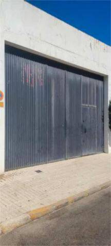 Local comercial en Alquiler en Gines
