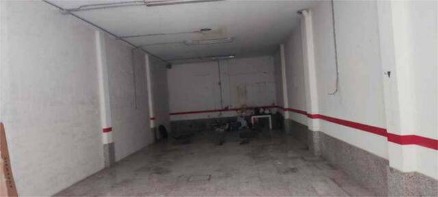 Local comercial en Alquiler en Gines