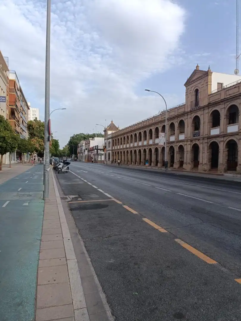 Garage for rent in Calle Beatriz de Suabia, 125, Ciudad Jardín Exterior view of Garage for rent in Sevilla