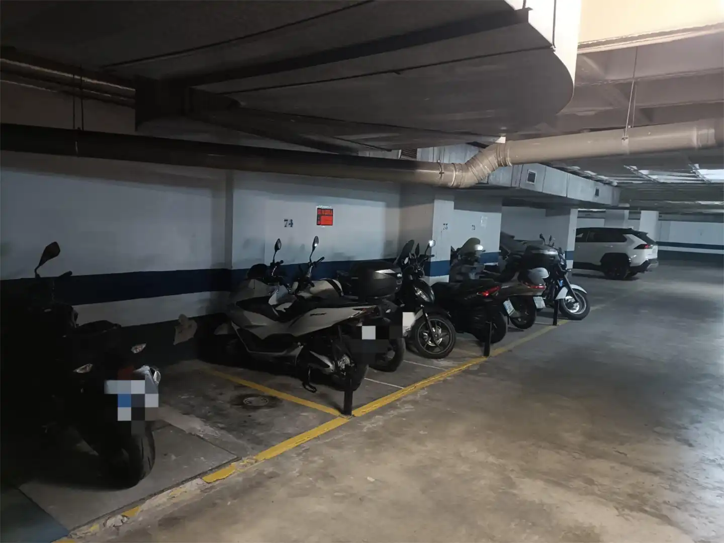 Garage for rent in Calle Beatriz de Suabia, 125, Ciudad Jardín Parking of Garage for rent in Sevilla