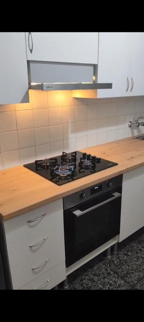 Kitchen of Flat to share in O Barco de Valdeorras  