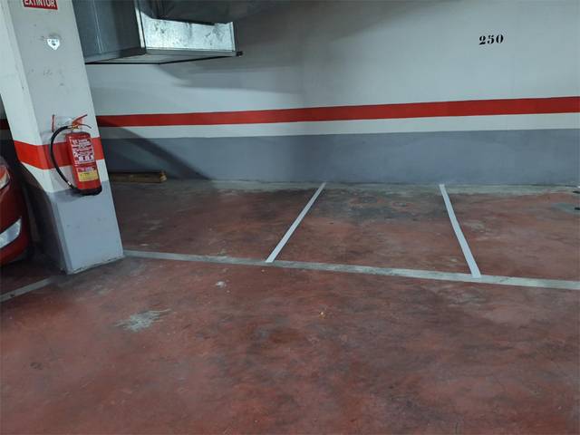 Garaje en Alquiler en Rúa Alexandre Bóveda, 1 en Acea de Ama - O Burgo