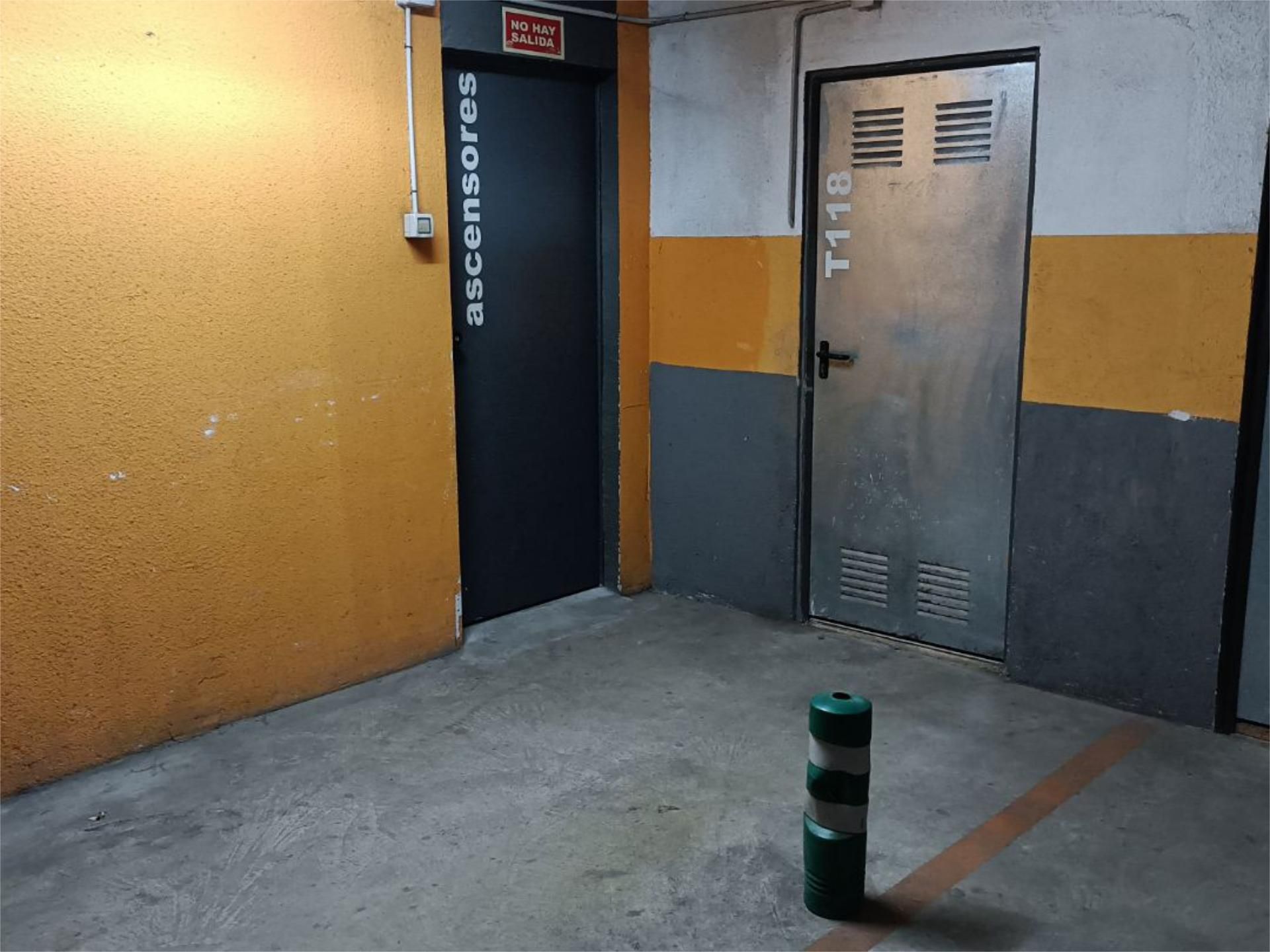 Box room to rent in  Valencia Capital
