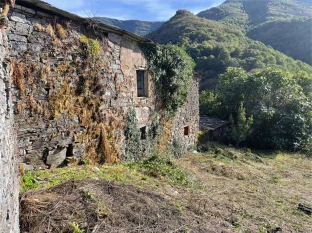 Casa-chalet en Venta en Folgoso do Courel