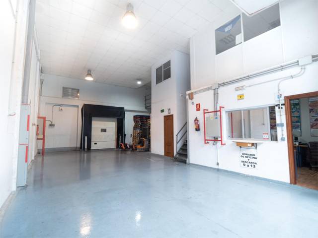 Nave industrial en Venta en Calle Esteban Salazar Chapela, 109 en Churriana - El Pizarrillo - La Noria-Guadalsol