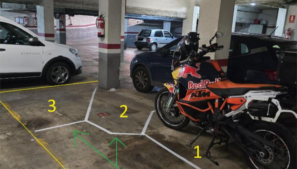 Foto 1 de Garaje de alquiler en Carrer de Manuel de Falla, 35, Centre - Eixample – Can Llobet, Barcelona