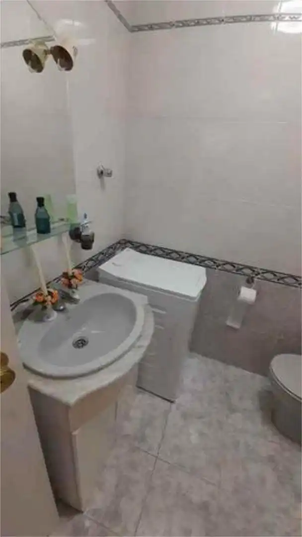 Badezimmer von Dachboden zum Verkauf in Torrox mit Terrasse und Schwimmbad