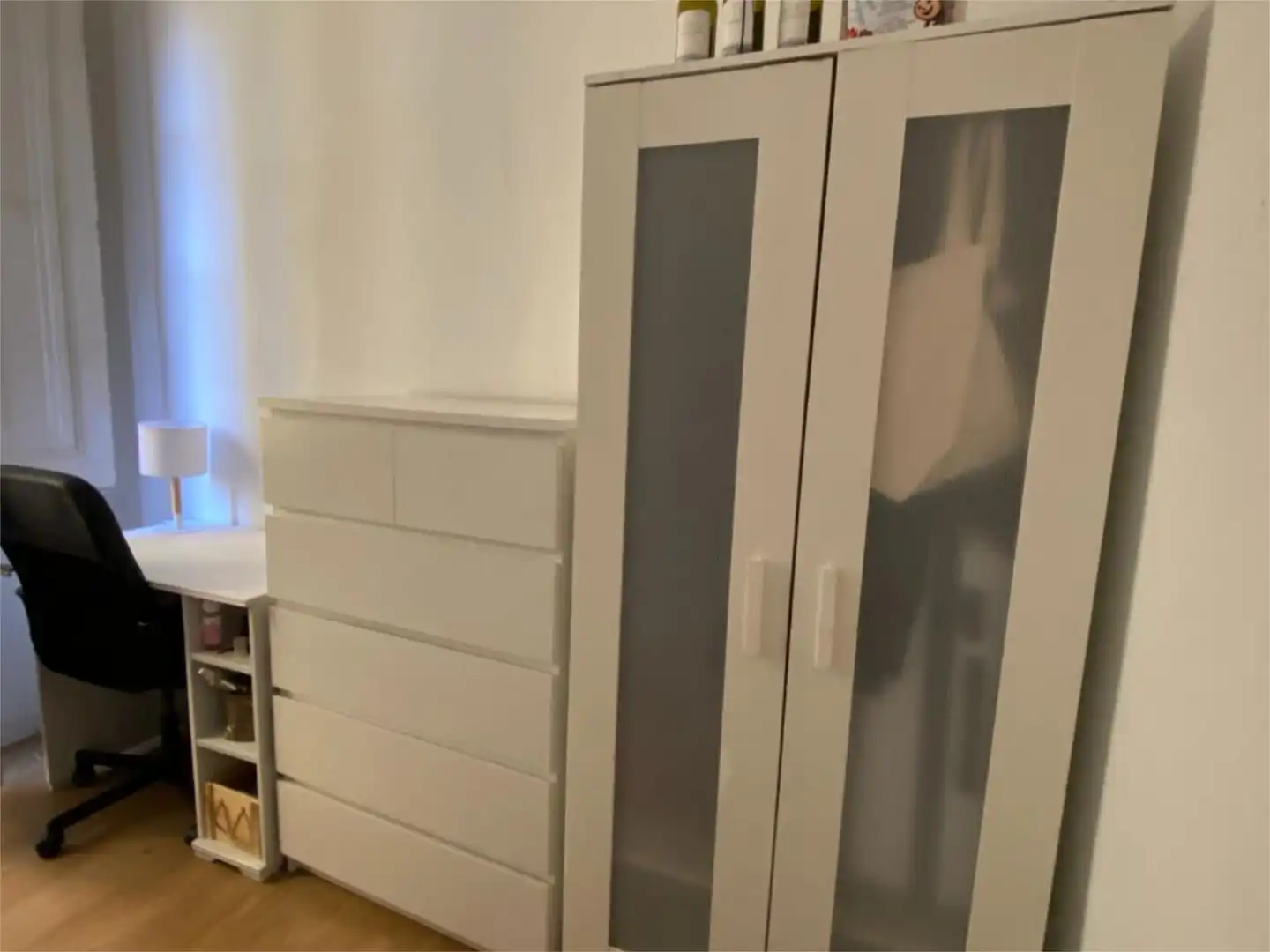 Schlafzimmer von Wohnung zur untervermieten in Barcelona mit Parkett, Möbliert und Balkon