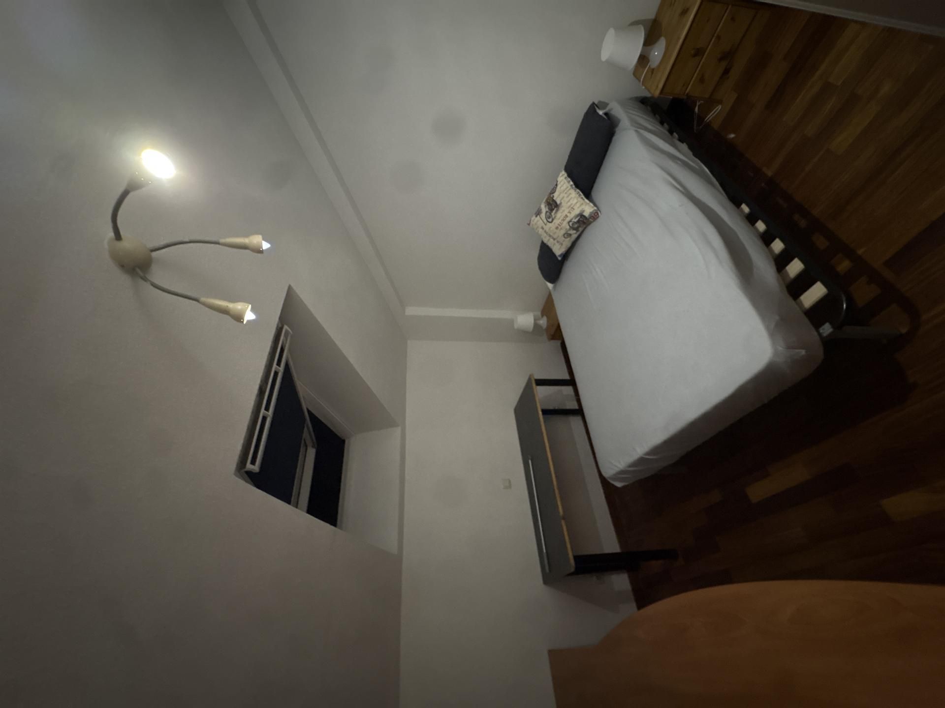 Dormitori de Dúplex per a compartir en Azuqueca de Henares amb Calefacció, Parquet i Moblat