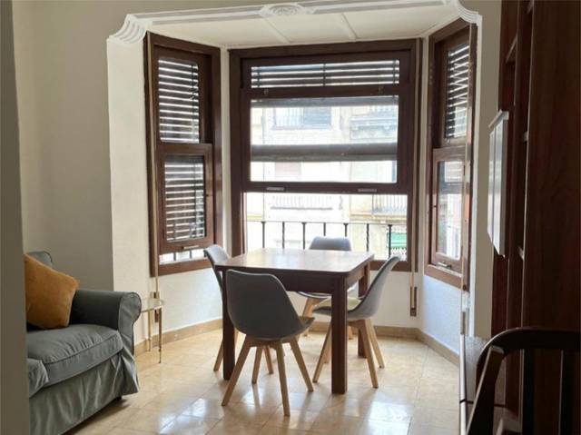 Piso en Alquiler en Carrer de Navarra, 66 en Hospital - Plaza del Real