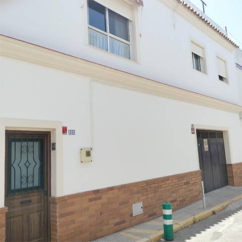 Casa adosada en Venta en Calle Islas Baleares, 33 en Barbate ciudad