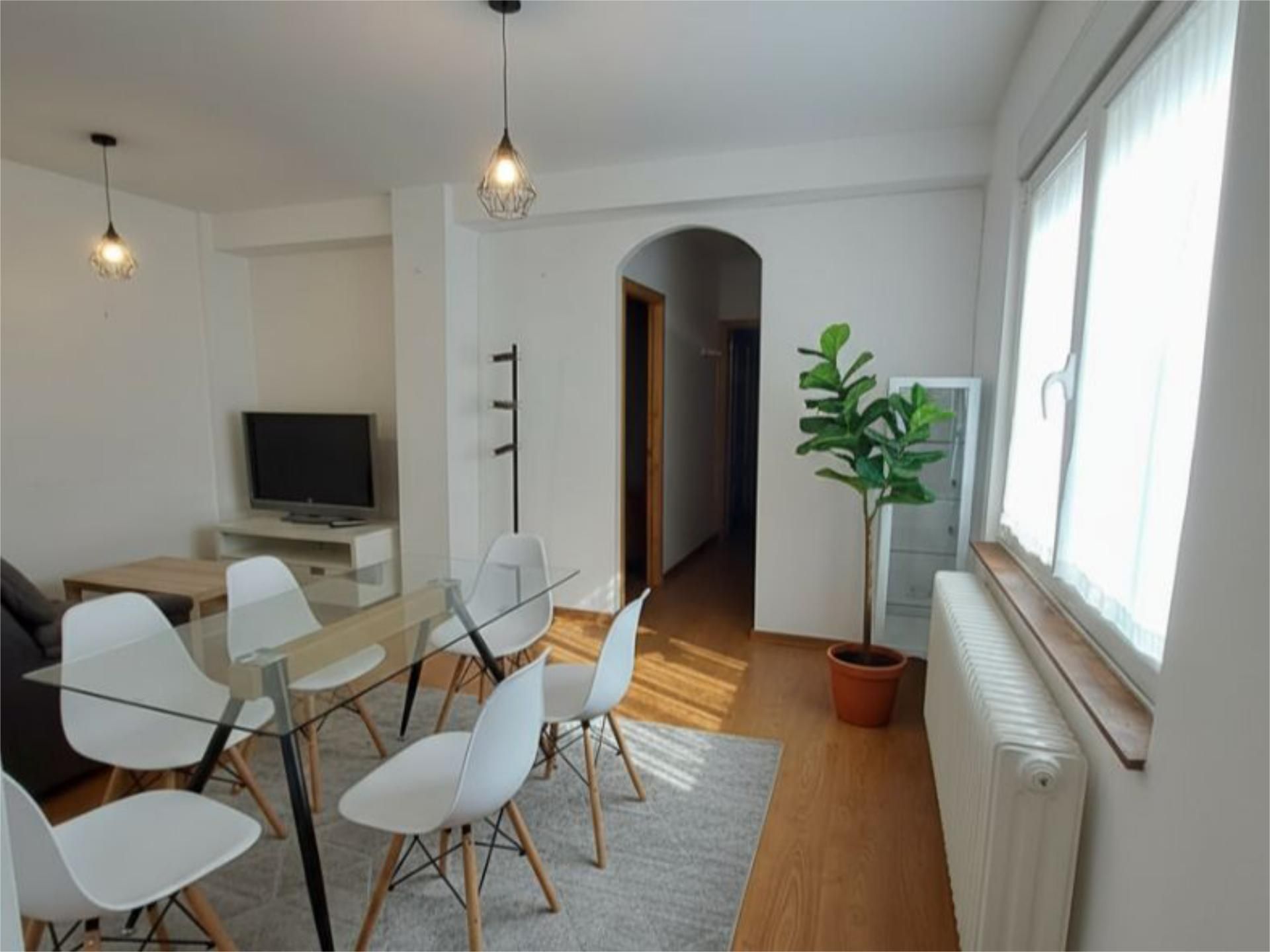 Comedor de Piso en venta en Ávila Capital con Calefacción