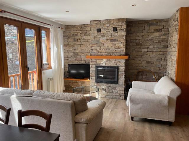 Casa adosada en Alquiler en Plaza Ortau, 10 en Arties