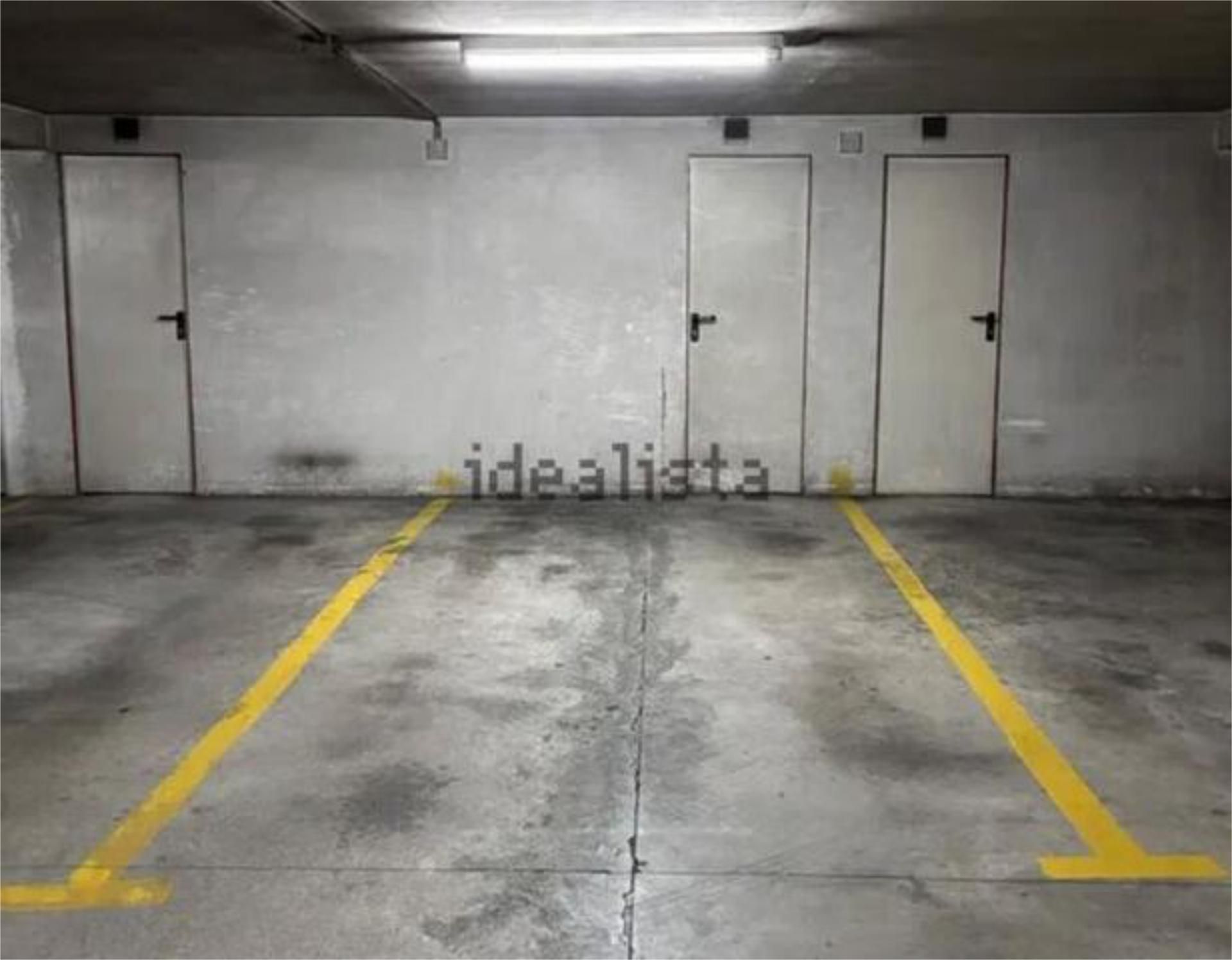 Parking of Garage to rent in Pontevedra Capital 