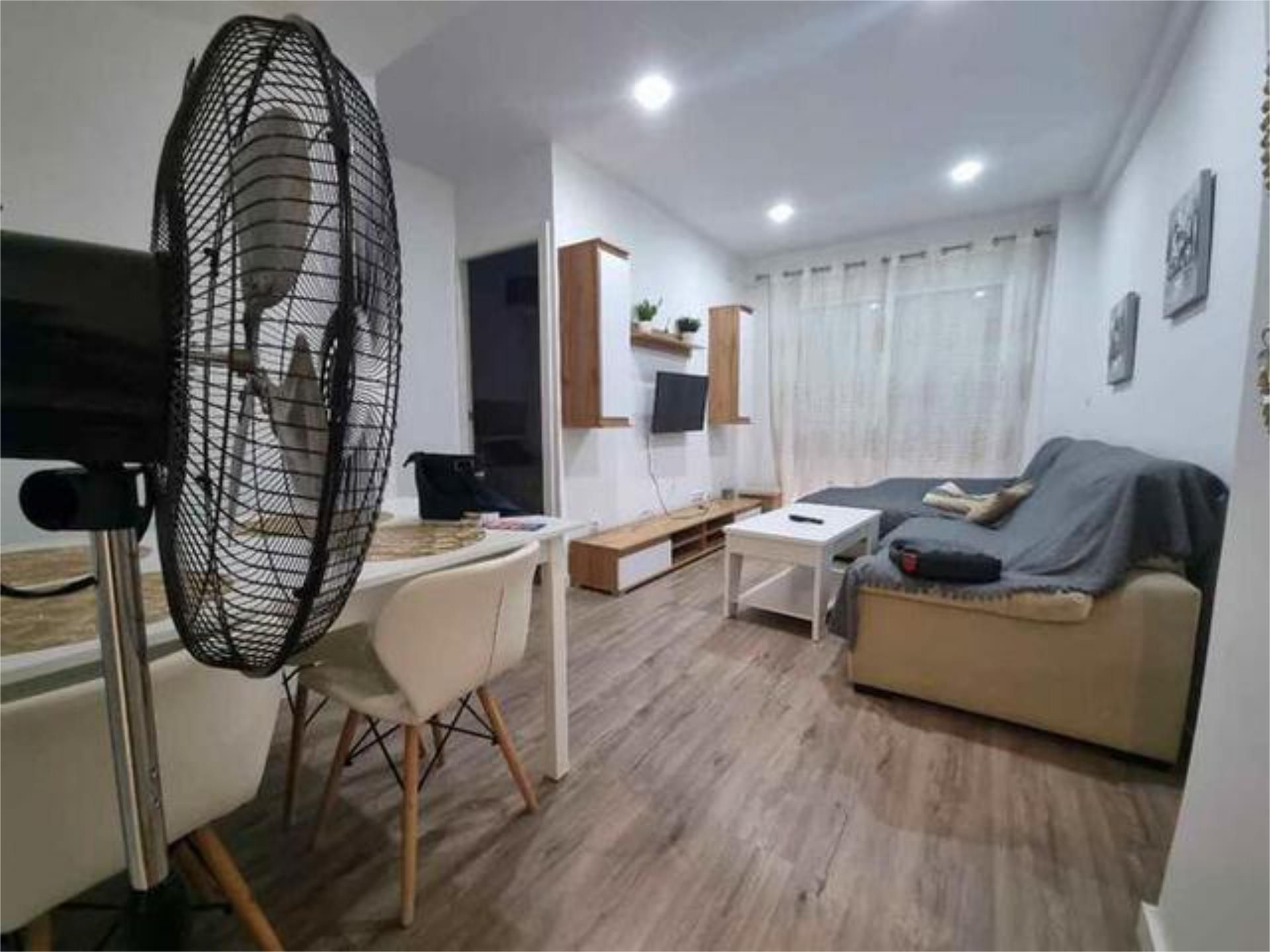 Living room of Flat to rent in  Huelva Capital  with Heating, Terrace and Furnished