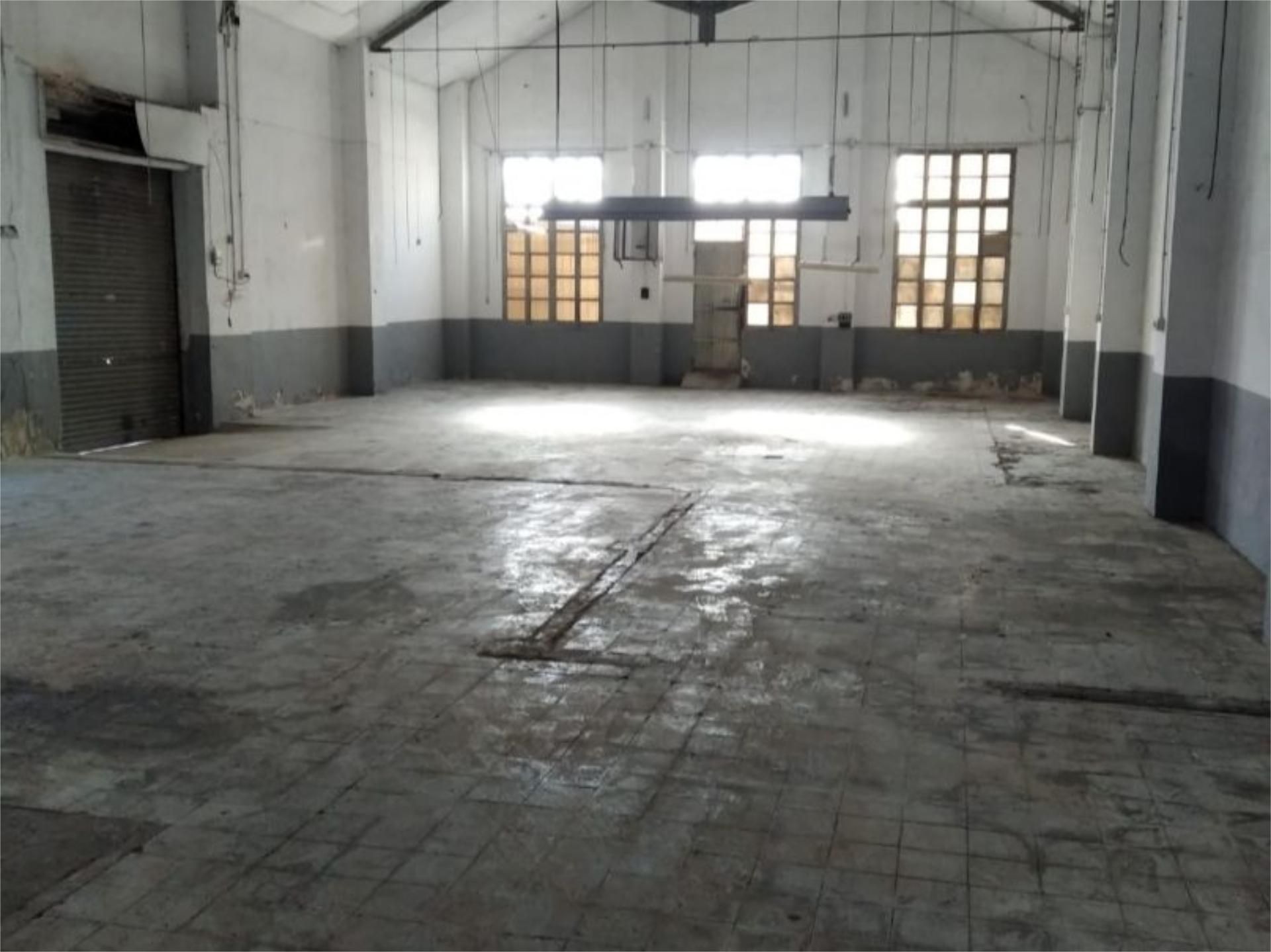 Industrial buildings to rent in Petrer