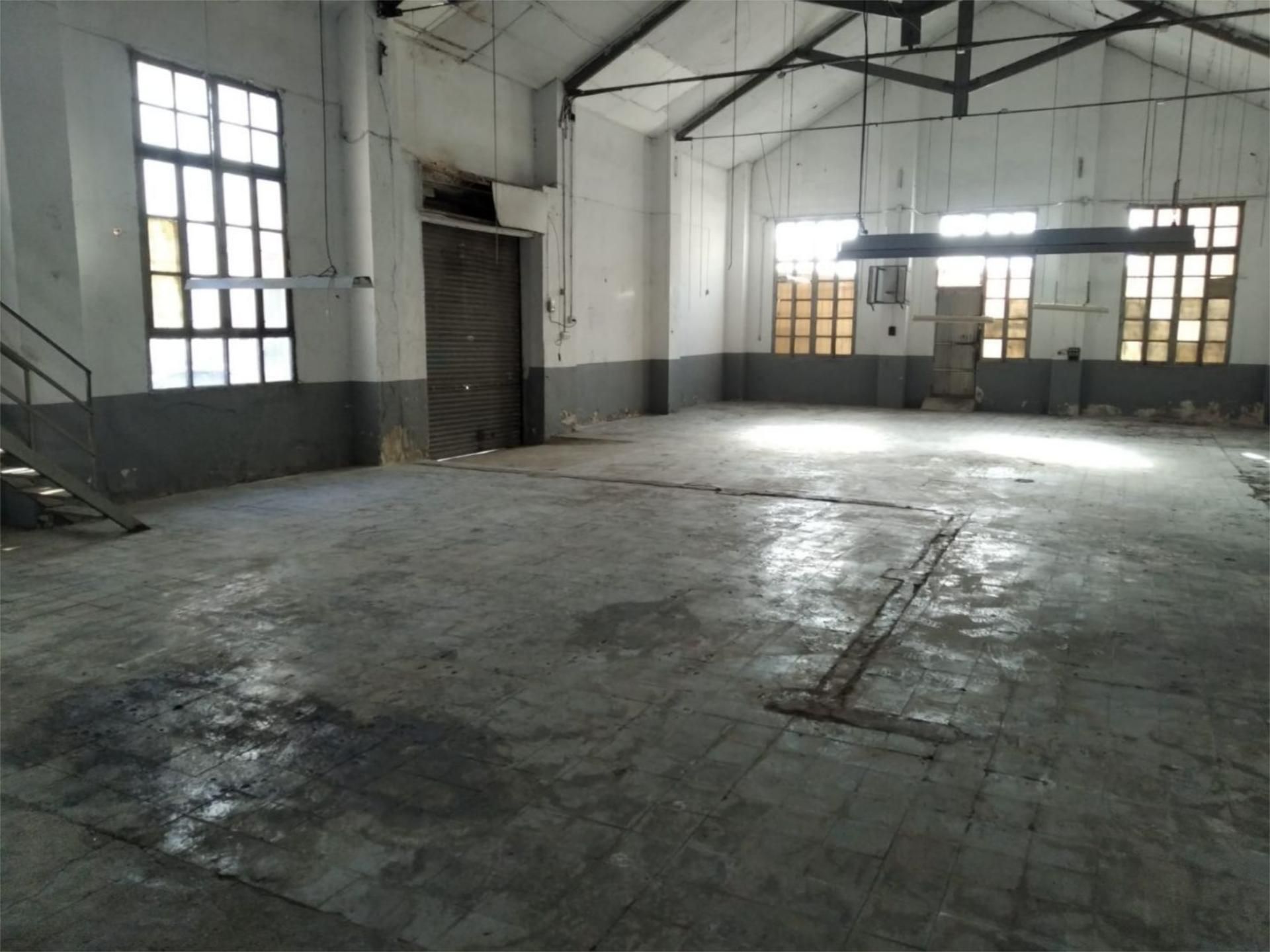 Industrial buildings to rent in Petrer
