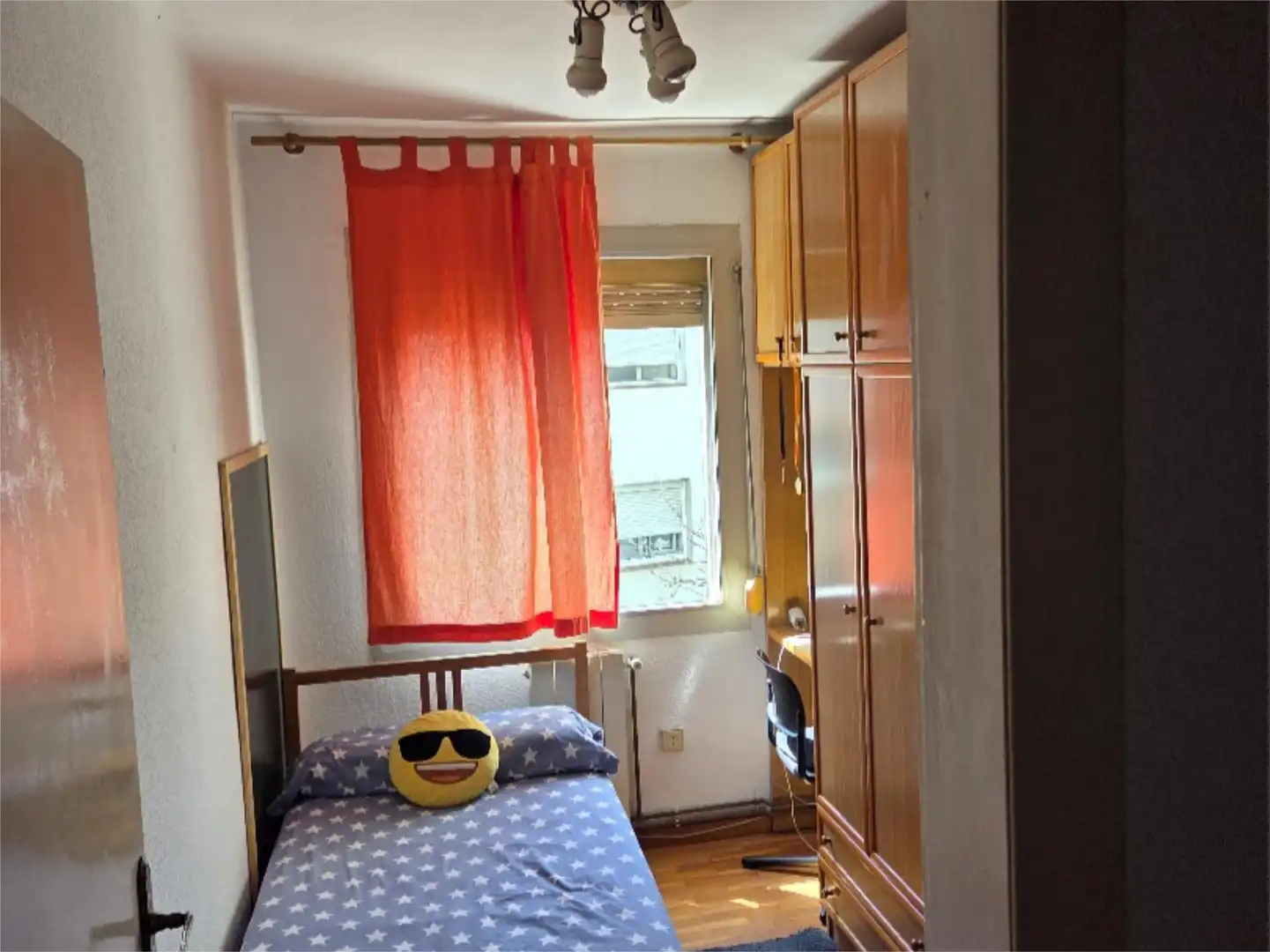 Dormitori de Pis en venda en Barcelona amb Calefacció, Parquet i Terrassa