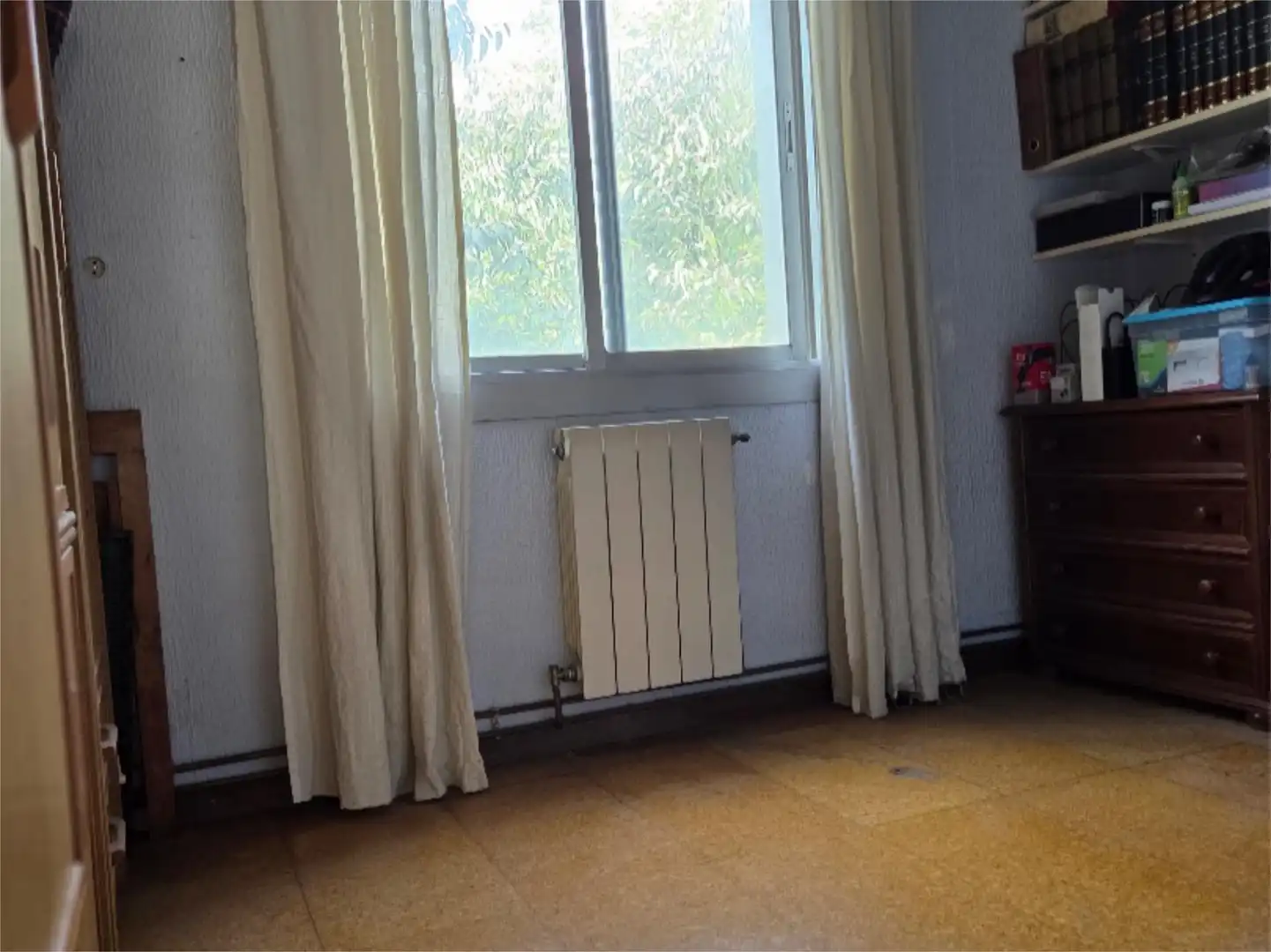 Dormitori de Pis en venda en Barcelona amb Calefacció, Parquet i Terrassa
