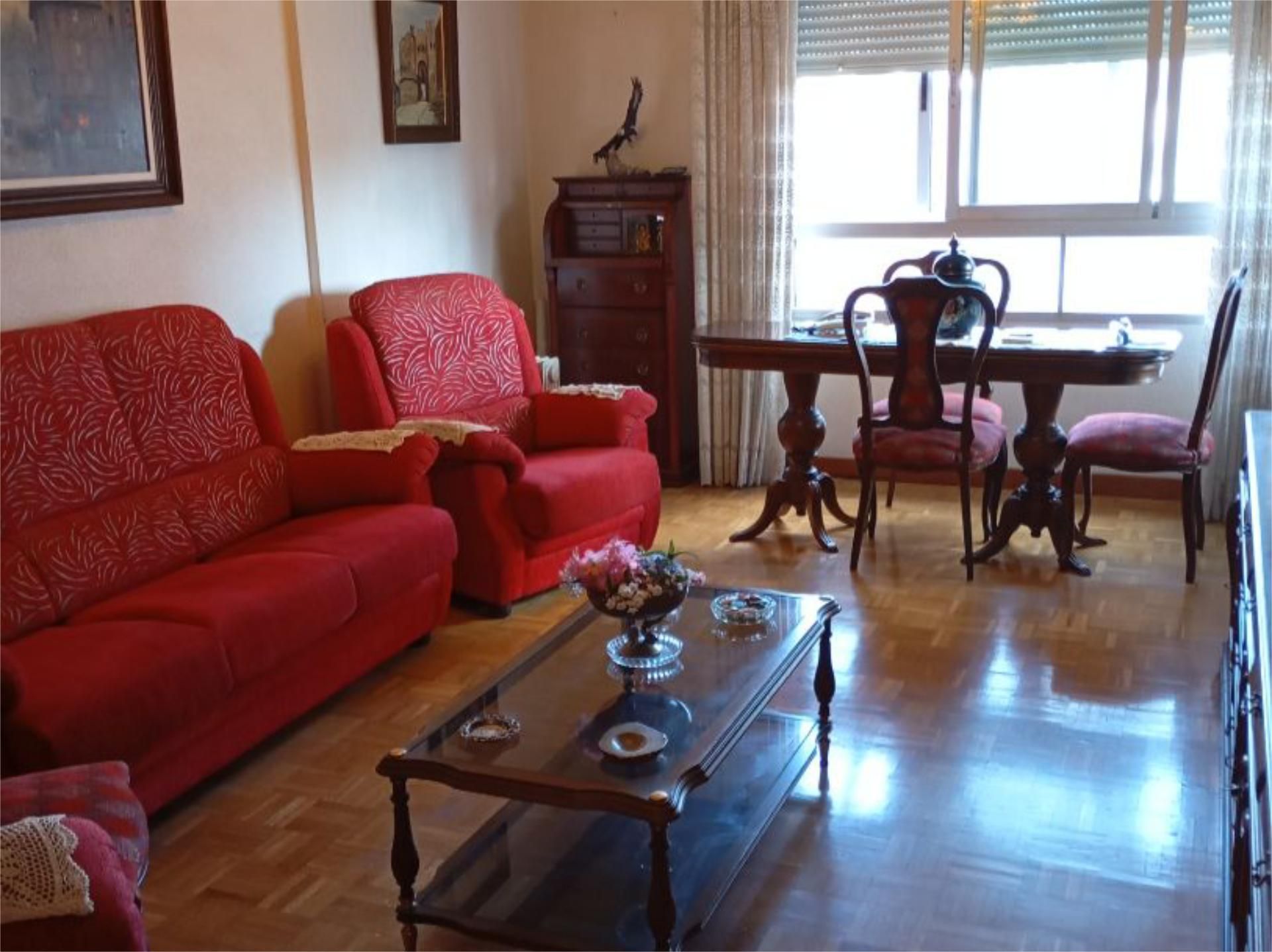 Living room of Flat for sale in Valladolid Capital  with Balcony