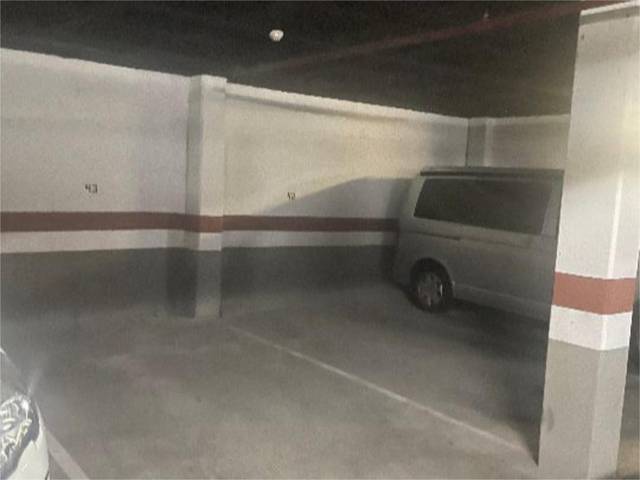 Garaje en Venta en Calle Médico Andrés Boldó, 2 en Paus - Poligono San Blas