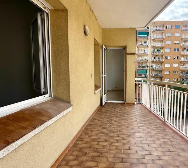 Flat for sale in Avinguda de Sant Salvador, 41, Llefià, Badalona - image 1 Photo 1 of Flat for sale in Avinguda de Sant Salvador, 41, Llefià, Badalona