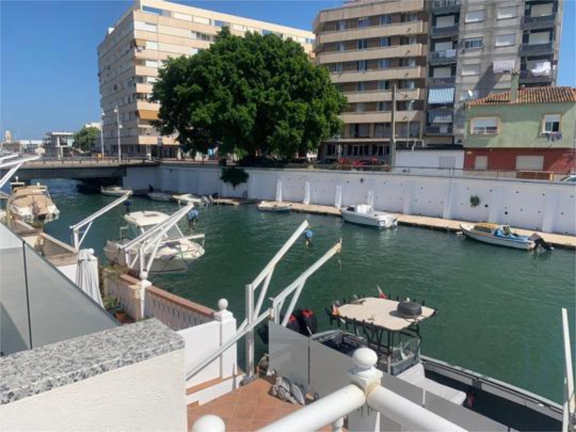 Exterior view of House or chalet to share in Gandia  with Heating, Terrace and Furnished