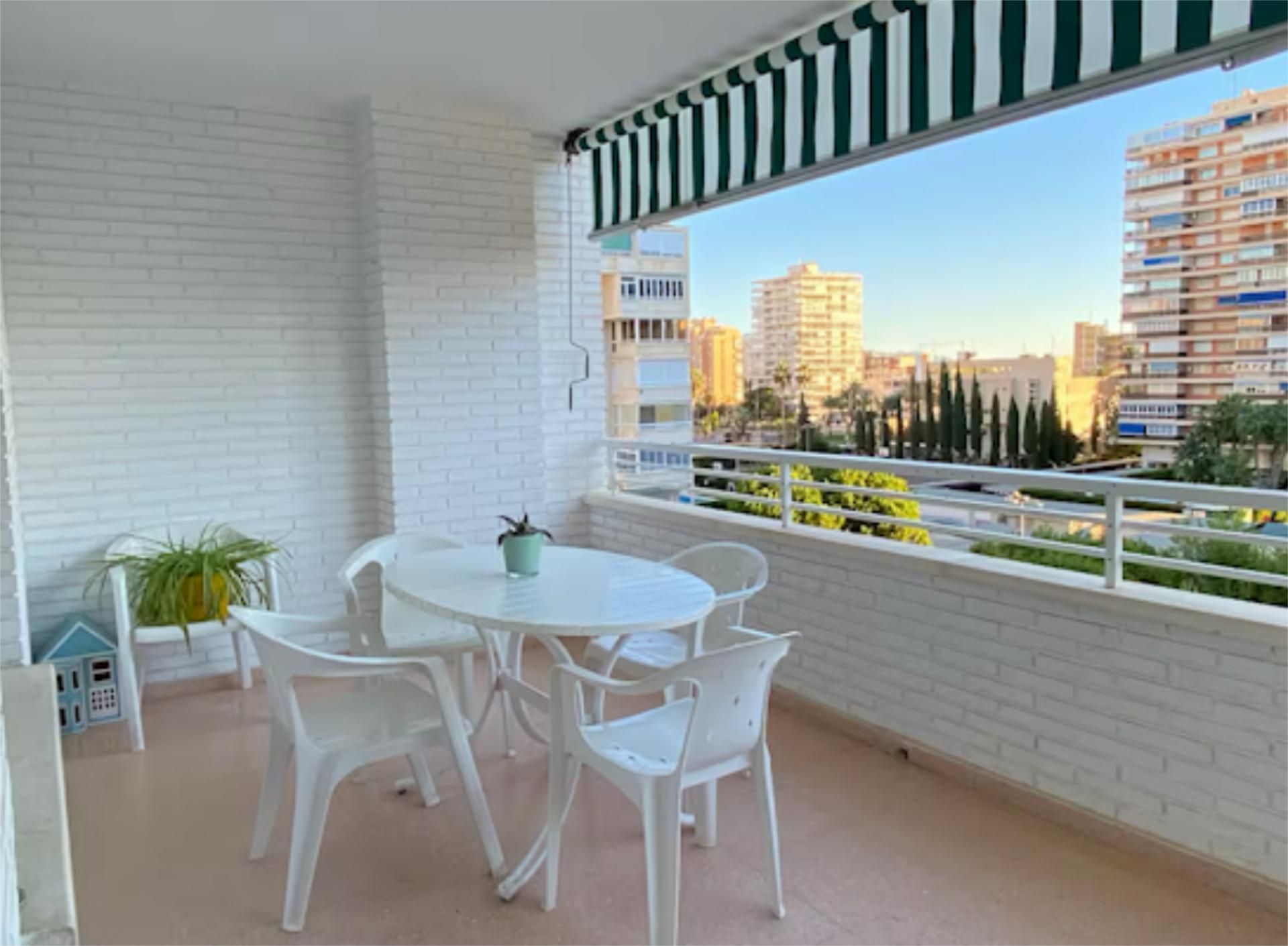 Apartamento de alquiler en Avenida Santander, 28, Alicante / Alacant