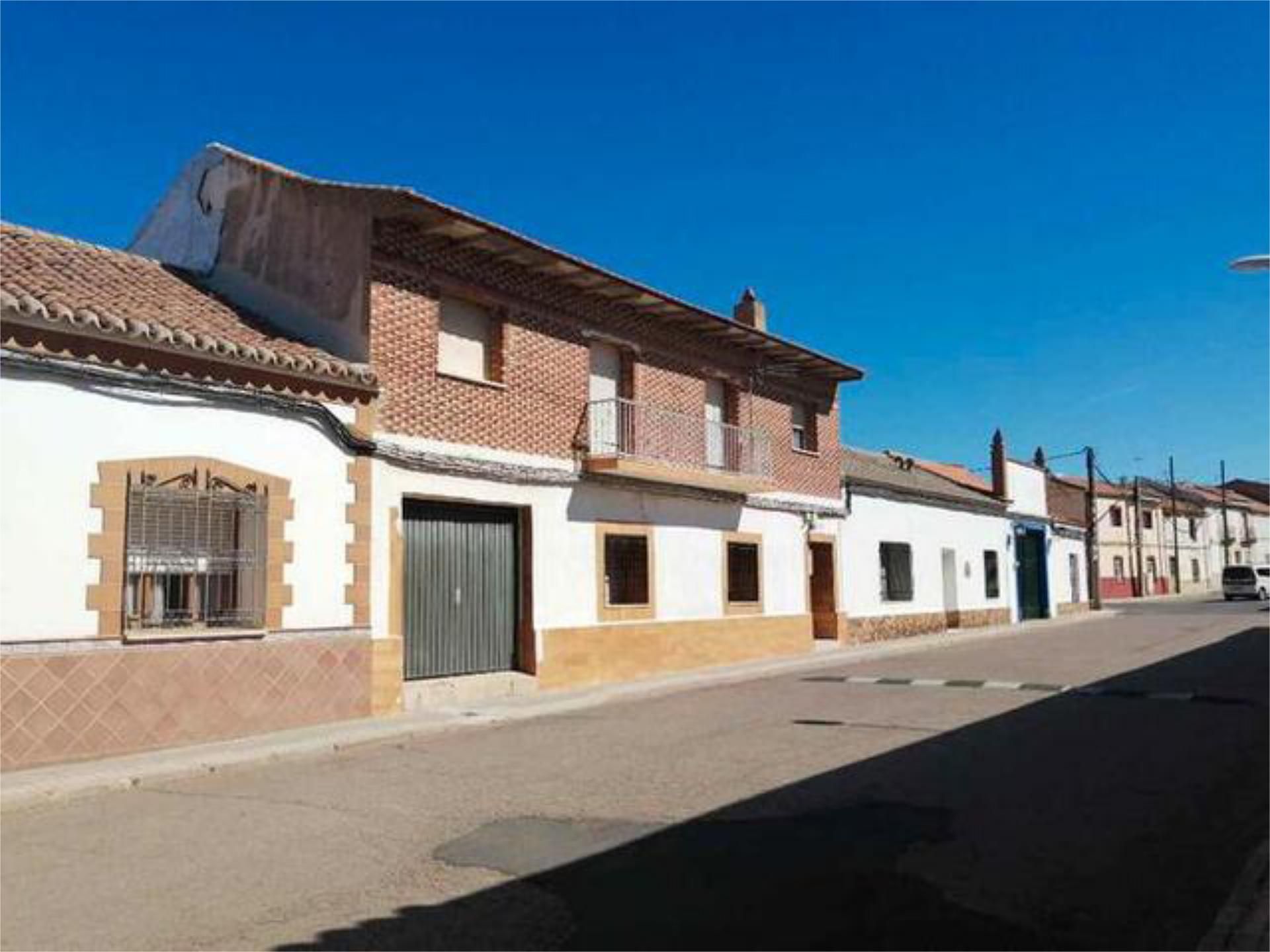 Exterior view of House or chalet to rent in Piedrabuena  with Terrace and Pets allowed