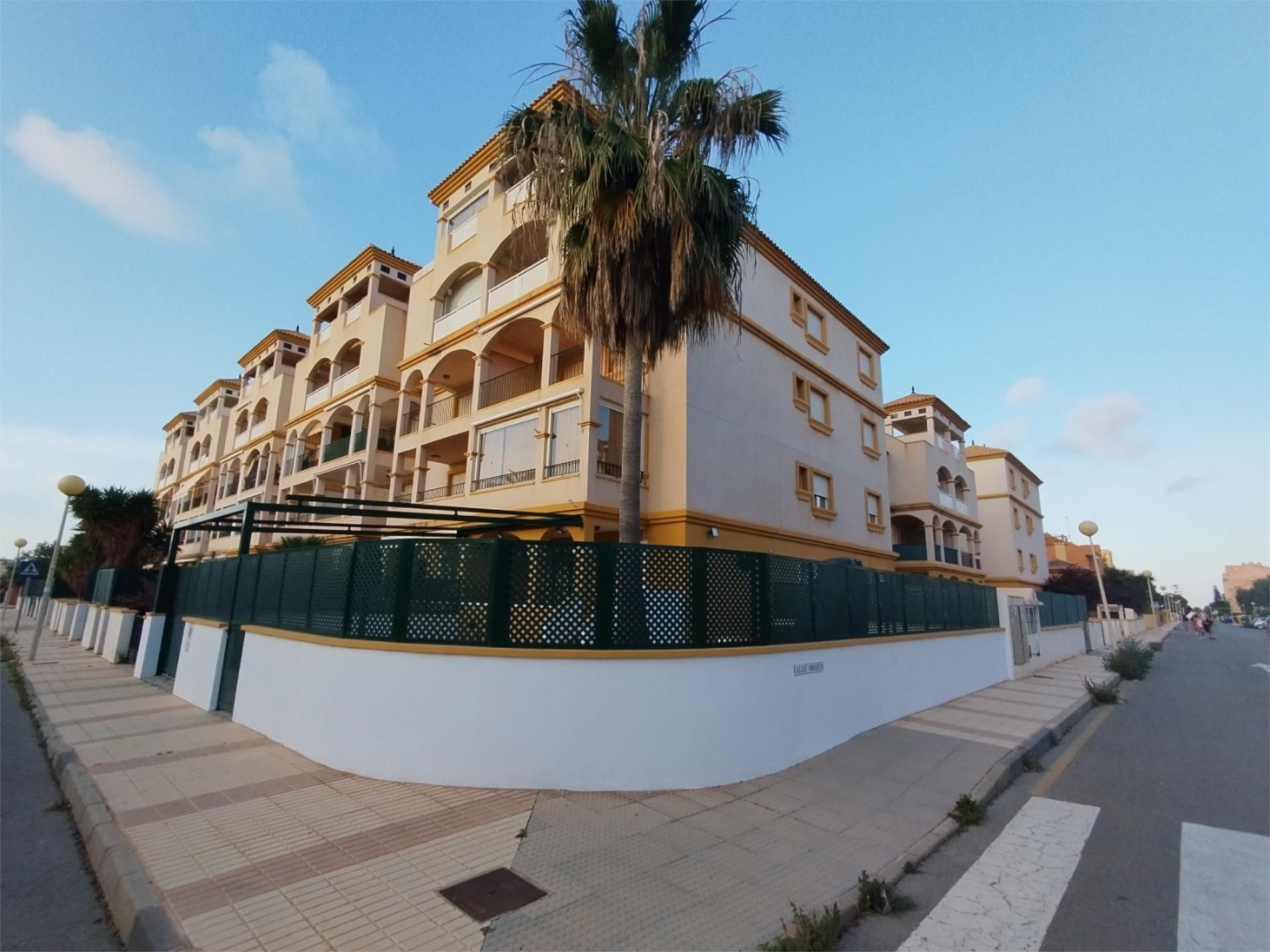 Vista exterior de Pis en venda en Cartagena amb Aire condicionat i Balcó