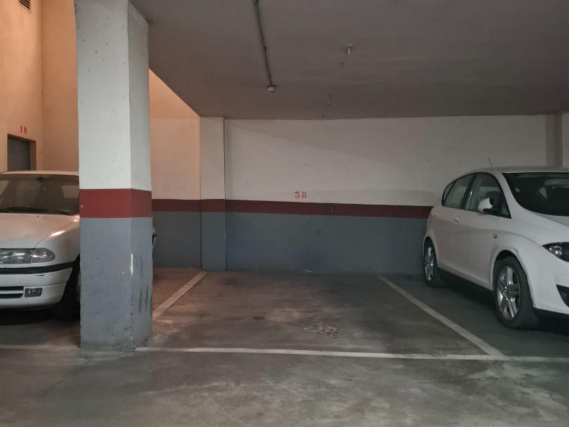 Aparcament de Garatge en venda en  Almería Capital