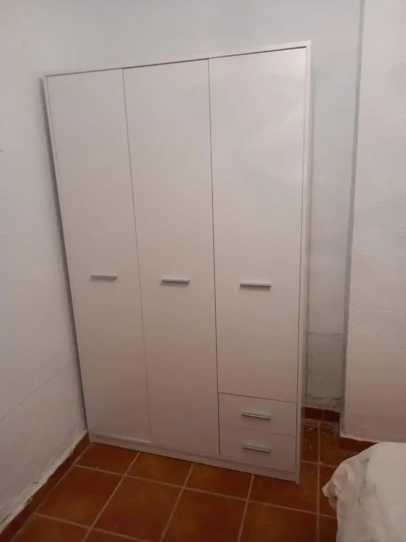 Schlafzimmer von Einfamilien-Reihenhaus zum Verkauf in Valdefinjas mit Möbliert, Ofen und Waschmaschine