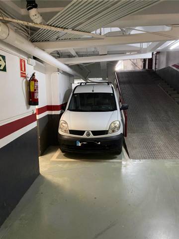 Garaje en Alquiler en Pg. Sant Antoni, 26 en Sants