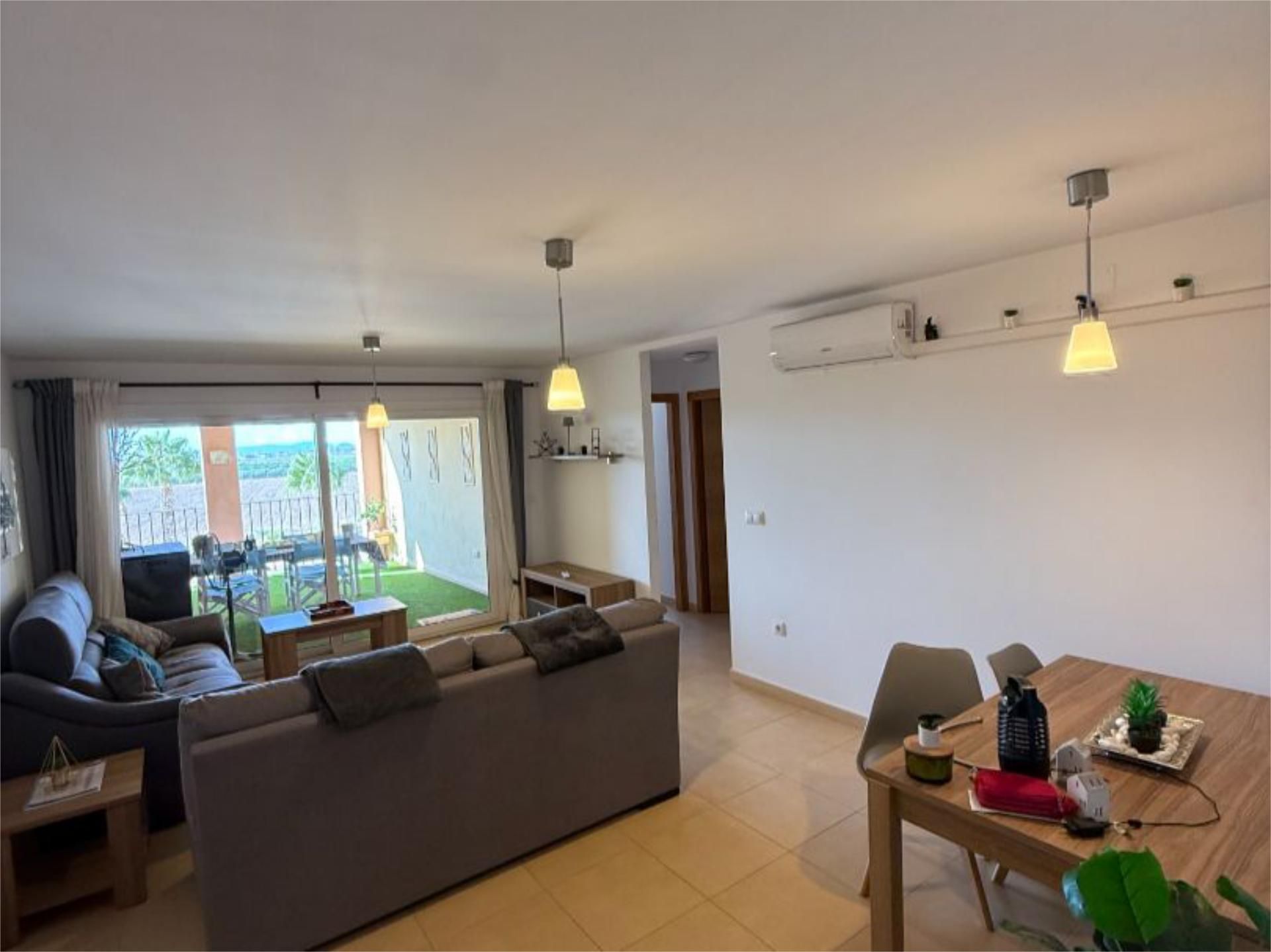 Sala d'estar de Apartament de lloguer en Torre-Pacheco amb Aire condicionat, Terrassa i Balcó