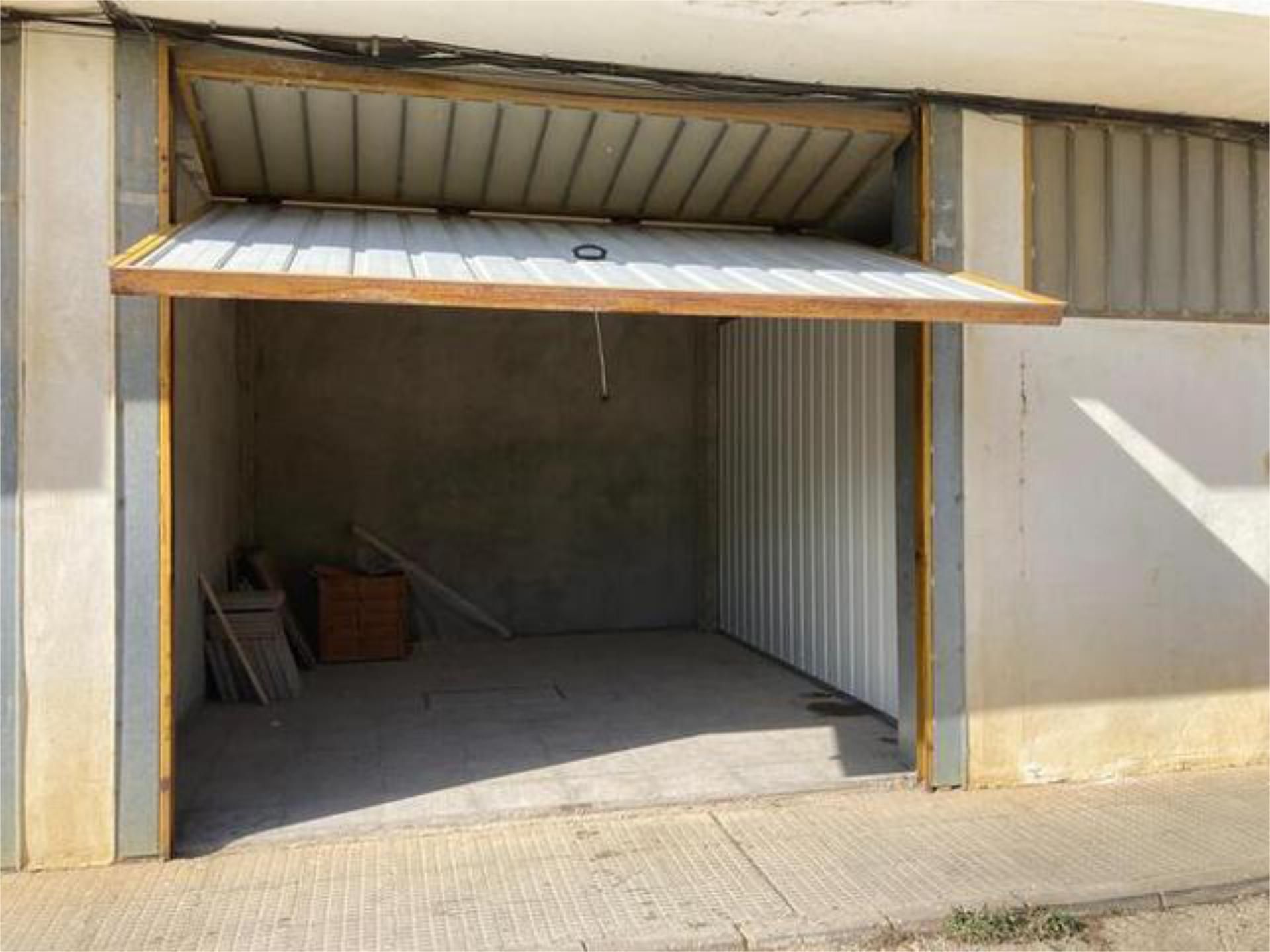 Parking de Local de alquiler en Monzón de Campos