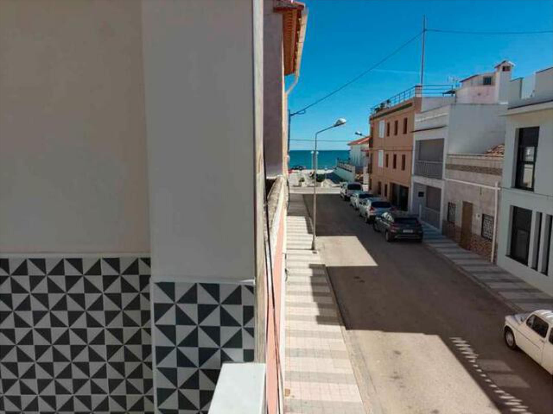 Vista exterior de Apartament de lloguer en Oliva amb Terrassa