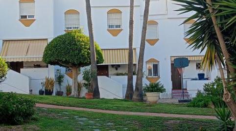 Foto 4 de Casa adosada en venda a Calle Firmamento, 3, Cortijo Torrequebrada, Málaga