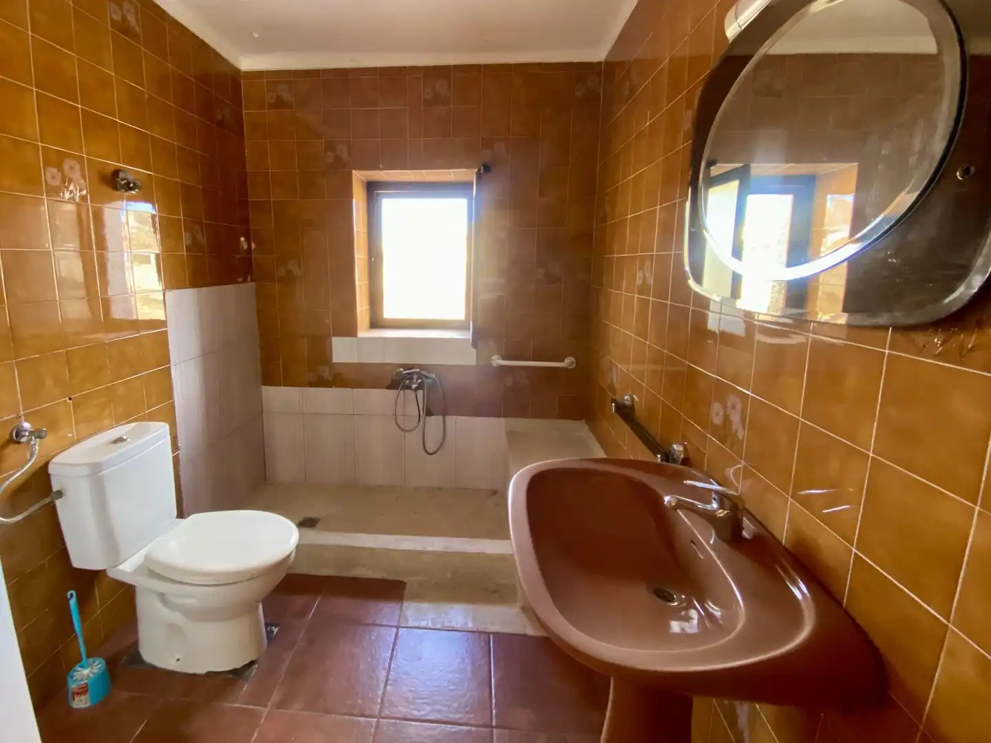 Houses for sale in Carrer Sant Isidre, 1, Deltebre Bathroom of Houses for sale in Deltebre with Air Conditioner and Terrace
