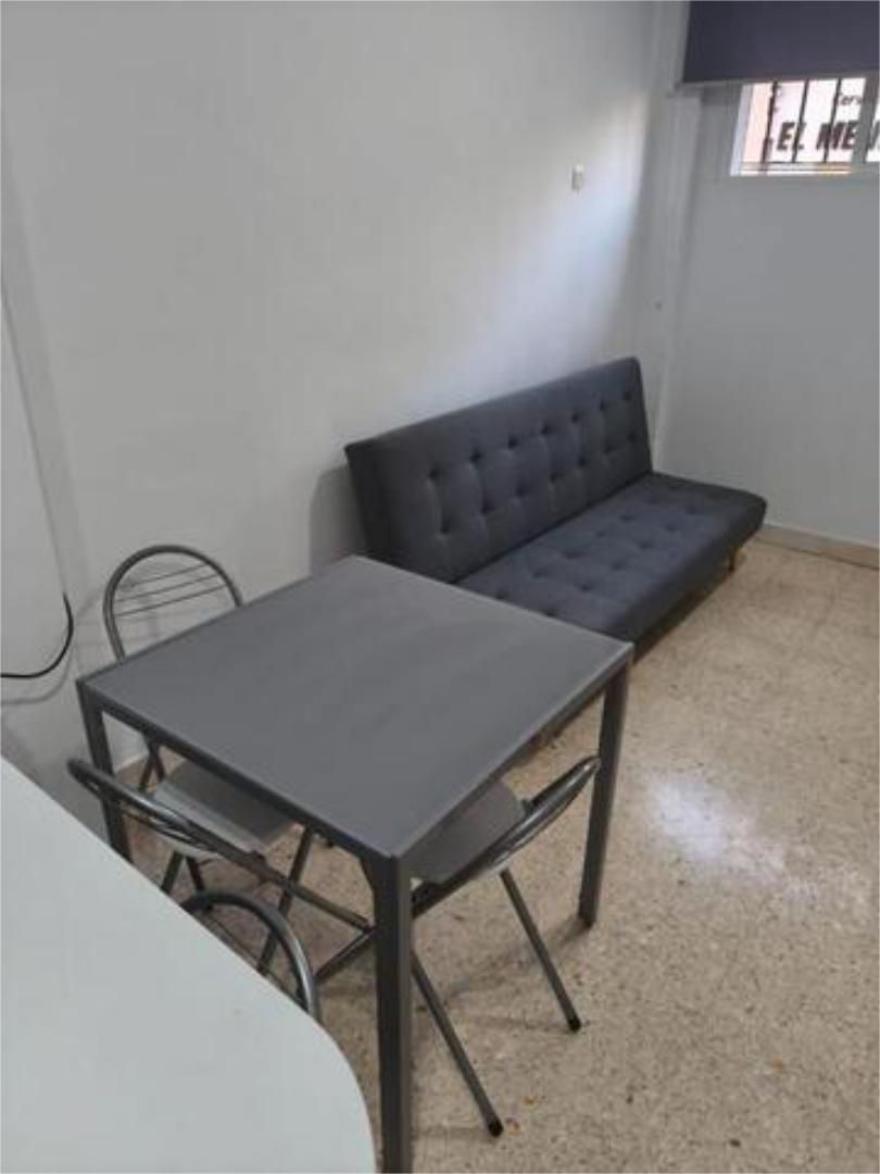 Vista exterior de Apartamento de alquiler en Alcalá de Guadaira con Calefacción y Amueblado