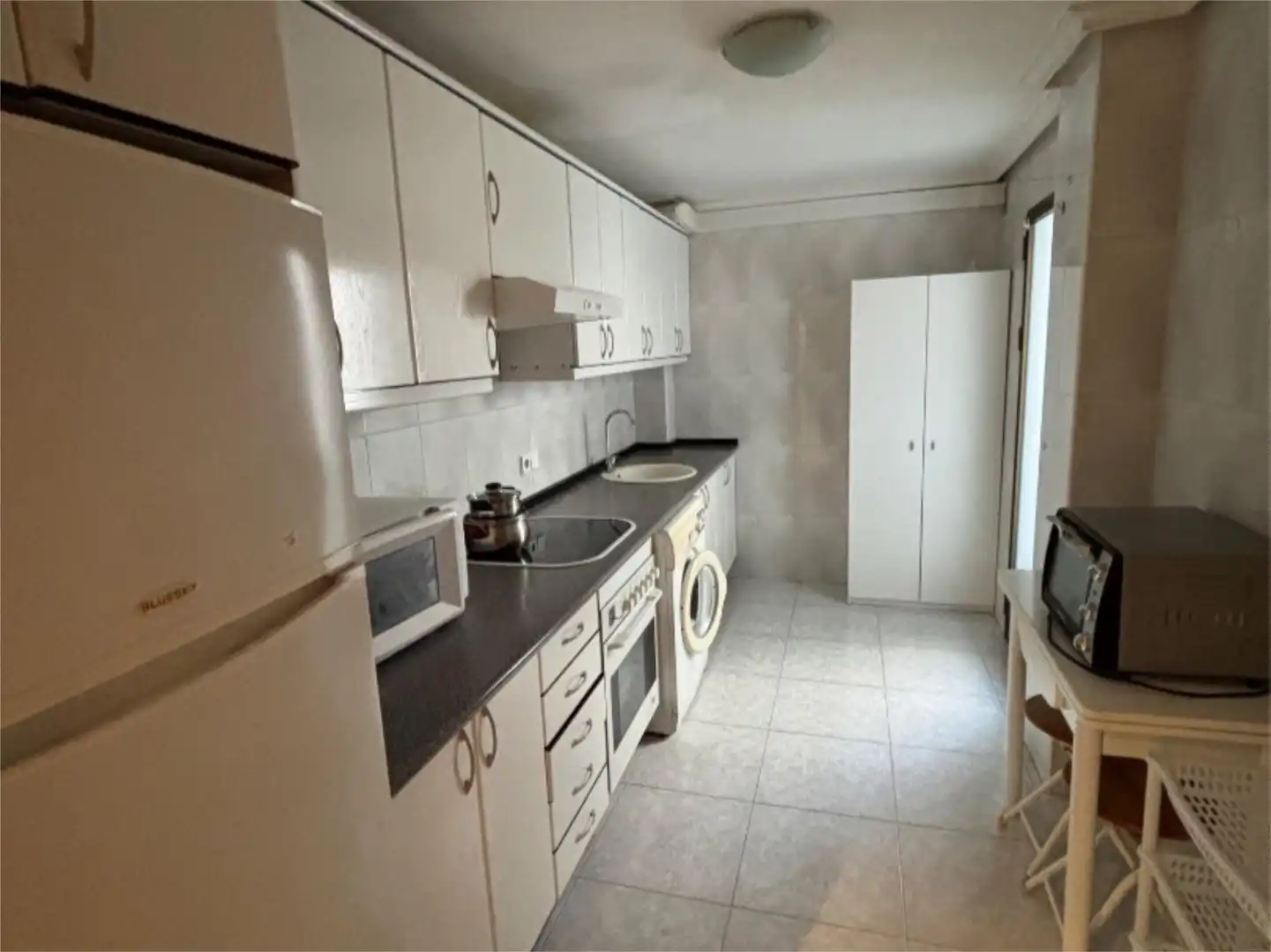 Kitchen of Flat for rent in Plasencia  with Air Conditioner, Heating and Parquet flooring